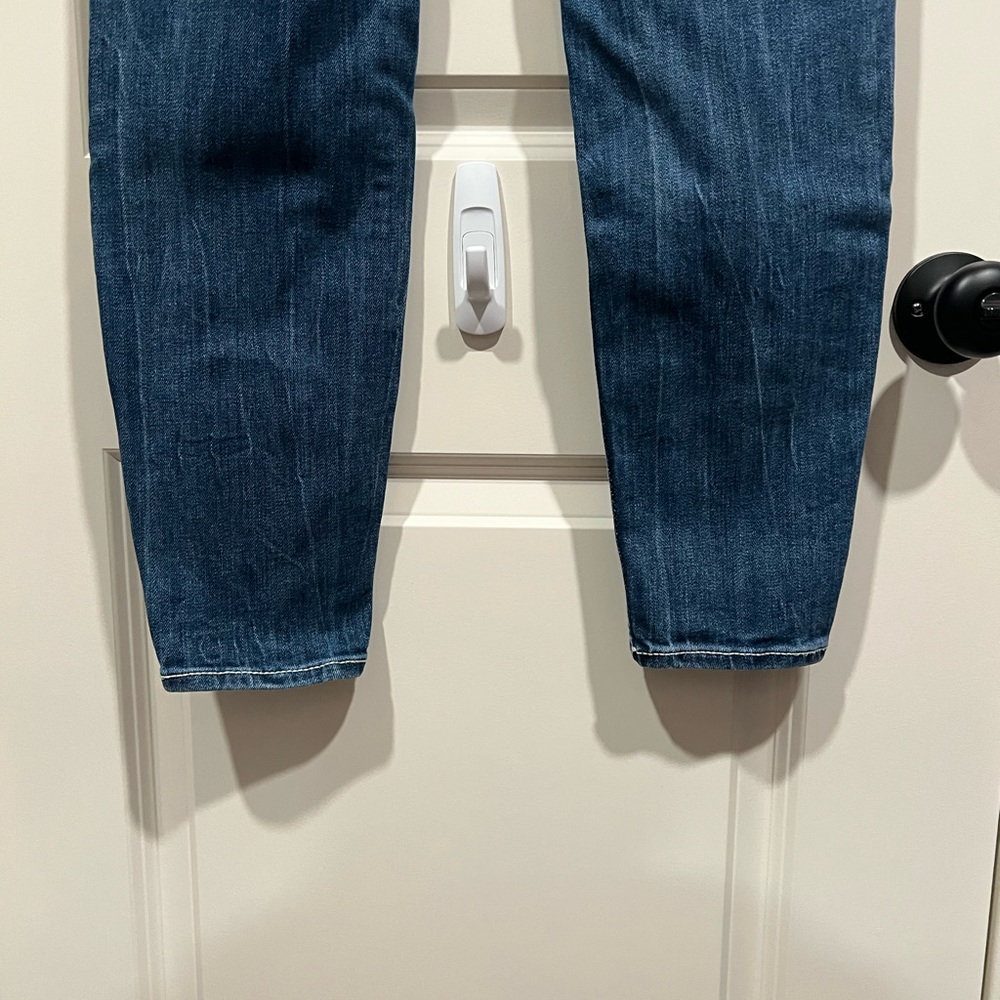 Vigoss High Rise Skinny Jeans. Like new. EUC. - Picture 6 of 9